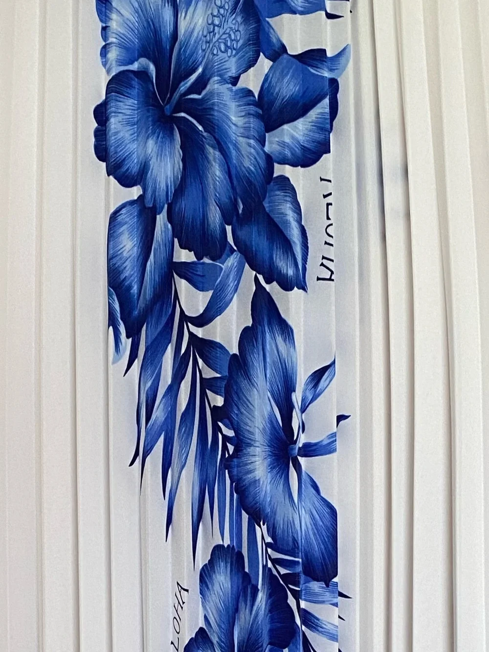 White and Blue Floral Pleated Kaftan